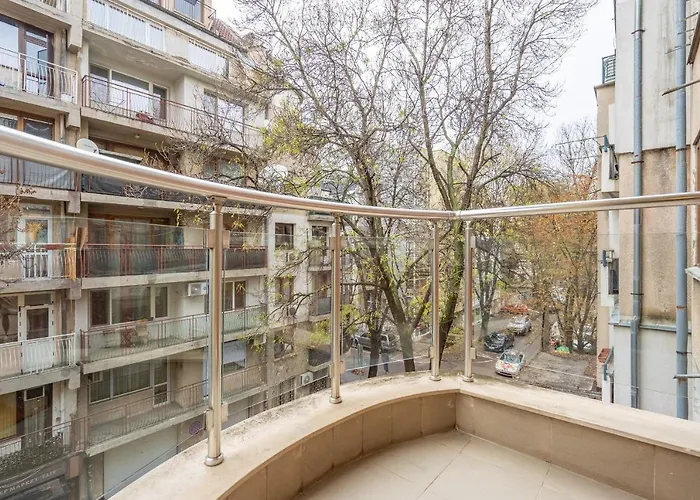 Apartment Premium Comfy 2bdr - Free Parking - Fast Wi-fi Sofia