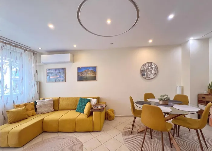 Apartment Premium Comfy 2bdr - Free Parking - Fast Wi-fi