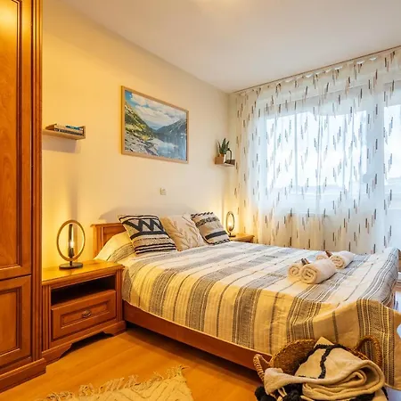 Apartment Premium Comfy 2bdr - Free Parking - Fast Wi-fi Sofia