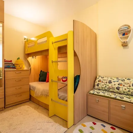 Premium Comfy 2bdr - Free Parking - Fast Wi-fi Apartment *