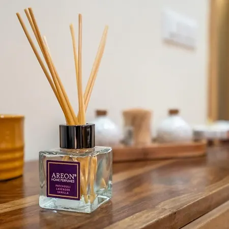 Premium Comfy 2bdr - Free Parking - Fast Wi-fi