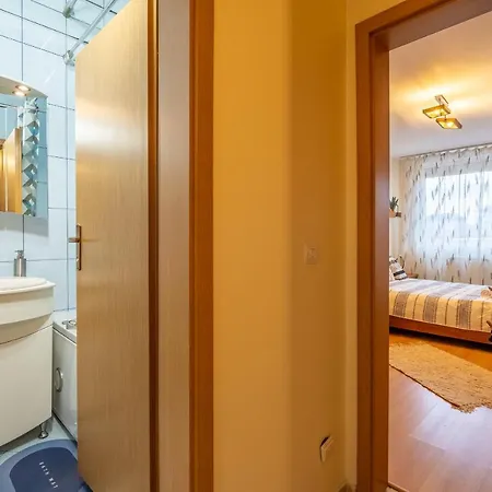 Premium Comfy 2bdr - Free Parking - Fast Wi-fi * Sofia