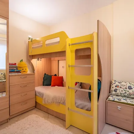 Premium Comfy 2bdr - Free Parking - Fast Wi-fi София