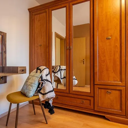 Apartment Premium Comfy 2bdr - Free Parking - Fast Wi-fi Sofia