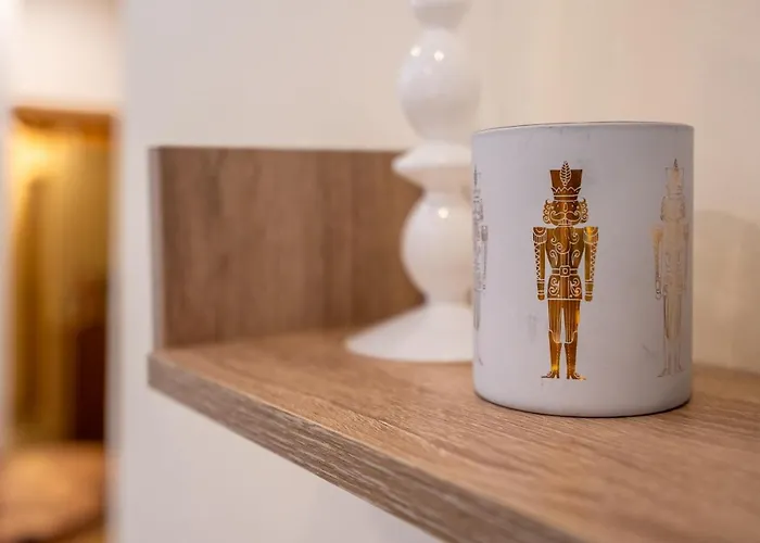 Апартамент Premium Comfy 2bdr - Free Parking - Fast Wi-fi София