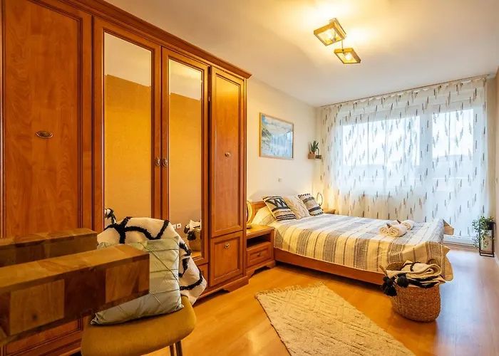 Premium Comfy 2bdr - Free Parking - Fast Wi-fi Διαμέρισμα