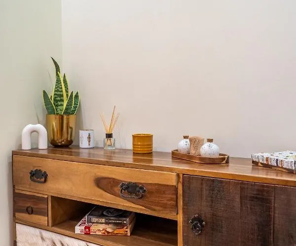 Premium Comfy 2bdr - Free Parking - Fast Wi-fi София