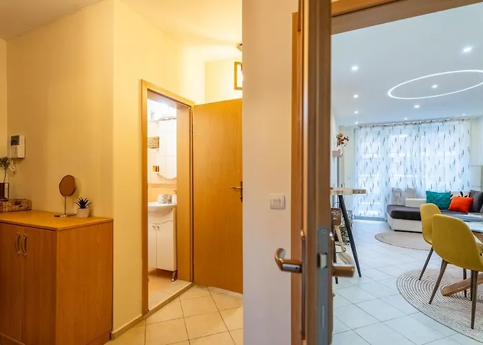 Premium Comfy 2bdr - Free Parking - Fast Wi-fi *